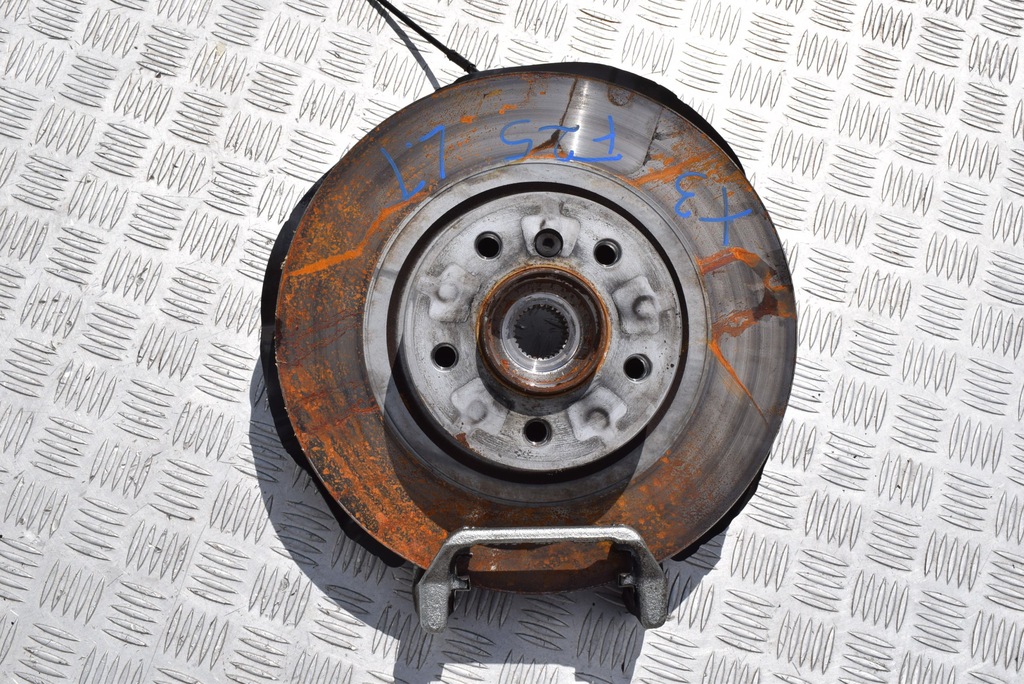 фото №1, Поворотный кулак левый задняя bmw x3 f25