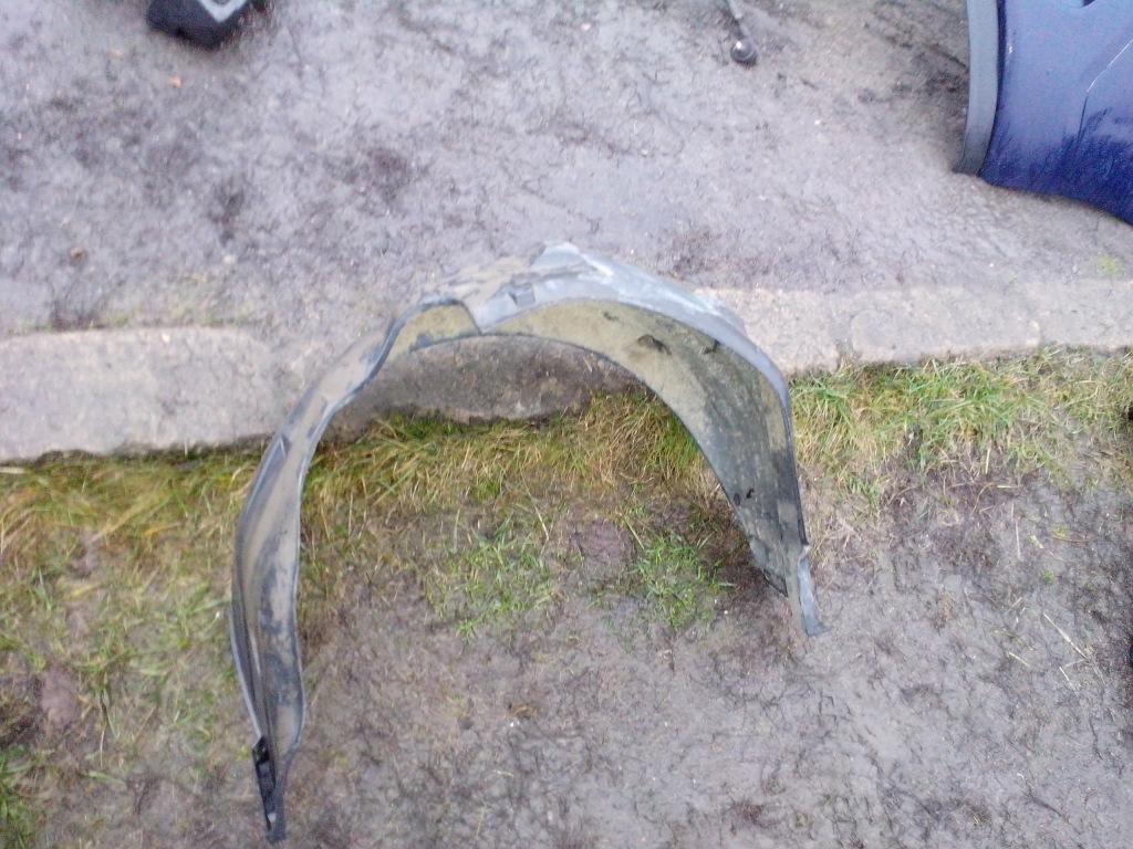 Купить Подкрылок левая задние smart forfour