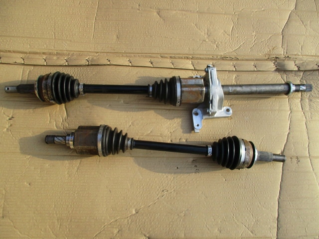 фото №1, Приводной вал правая nissan qashqai ii j11 1.2 dig-t 15r.