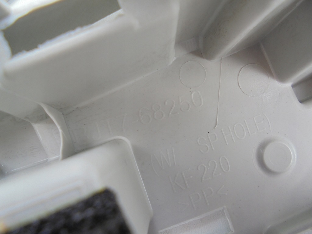 фото №12, Mazda 3 iii защита стойка правая задняя bjt768250 17r