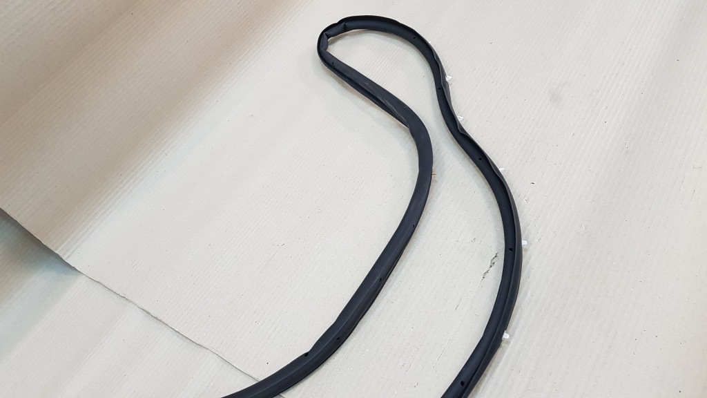 фото №4, Opel astra j iv прокладка двері задня ліва 13260057