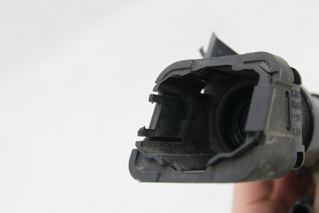 фото №5, Насадка омыватель mazda 3 mazda3 bl iii 2009-2011