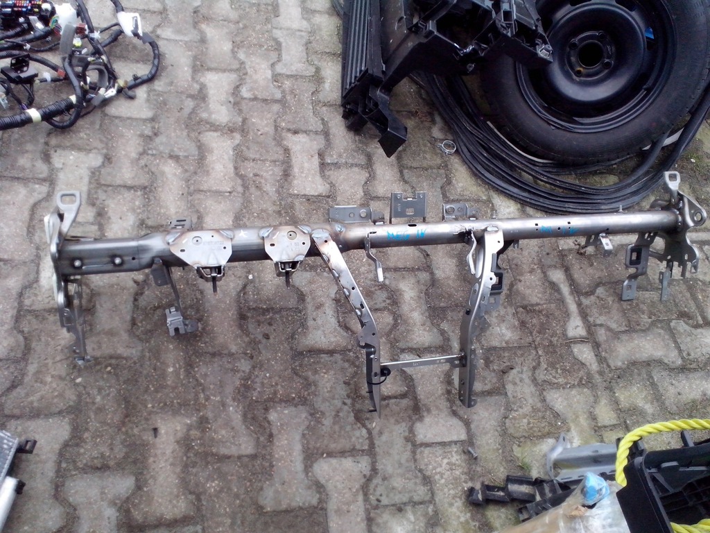 фото №1, Труба панели каркас консоли renault megane iv