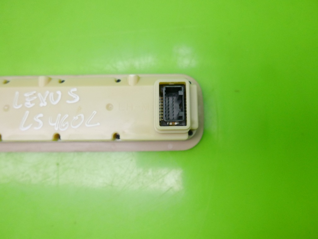 фото №11, Переключатель панель массажа задняя lexus ls460l 12-17