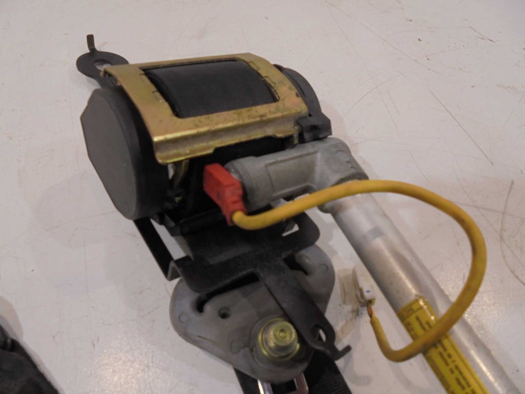 фото №2, Pas безопасности правый перед nissan primera p11