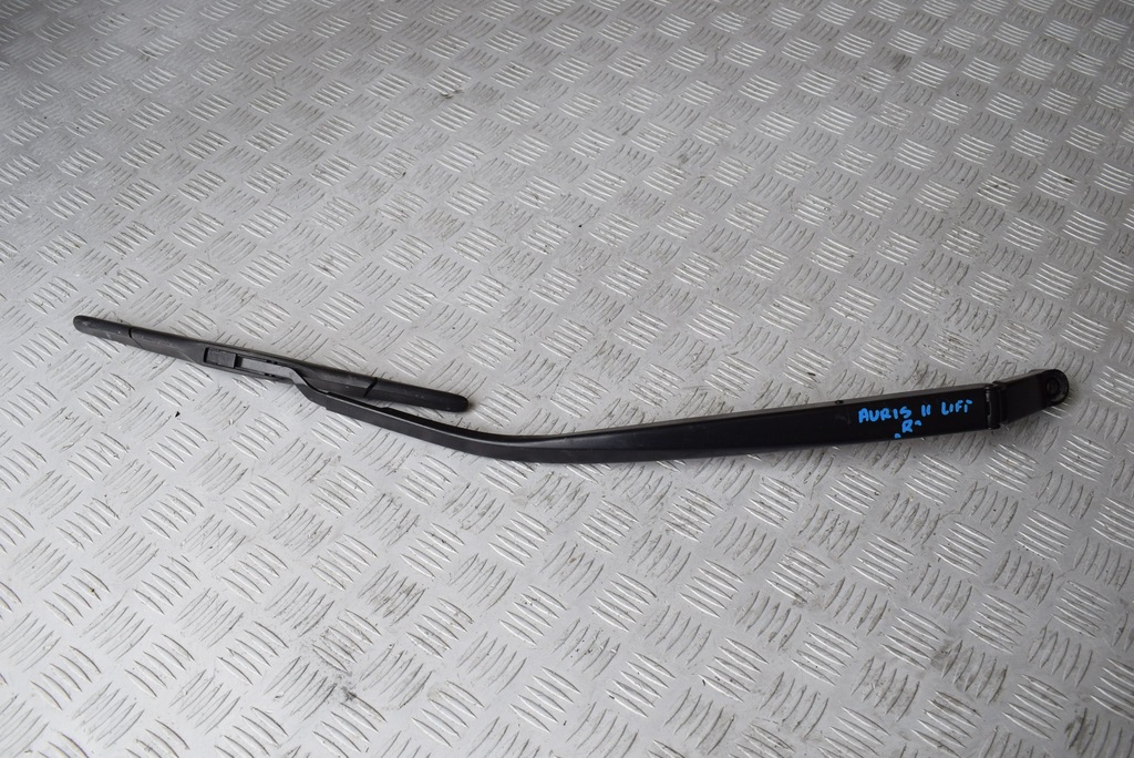 фото №1, Рычаг дворники правое toyota auris ii lift