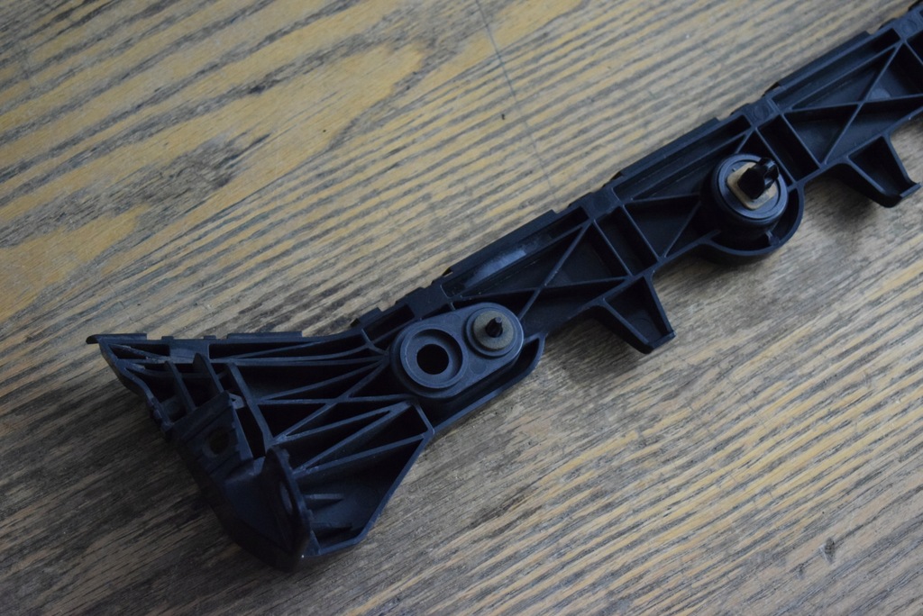 фото №5, Направляющая бампера задняя правый mazda 6 kombi gj