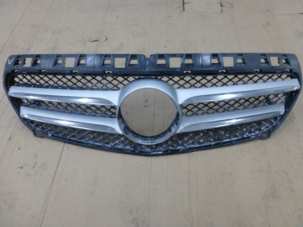 фото №1, Решётка радиатора решётка радиатора mercedes a-klasa w176 a176 przed lif