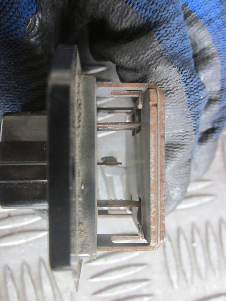 фото №7, Резистор вентилятор 1,0 b toyota yaris ii 05-09r