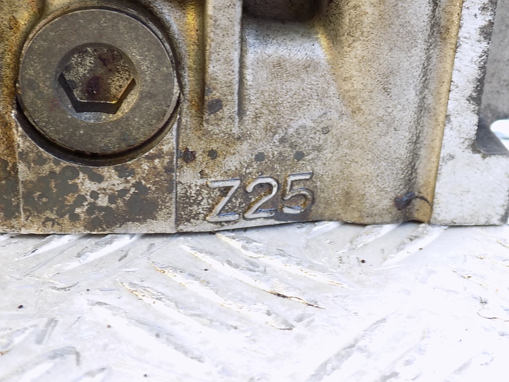 фото №7, Головка левая subaru forester ii legacy iv 2.5 boxer