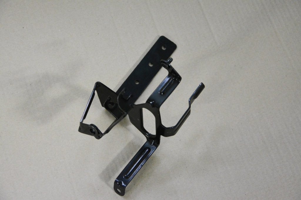 фото №1, 7p0971747a vw touareg 7p кронштейн масла wspomy