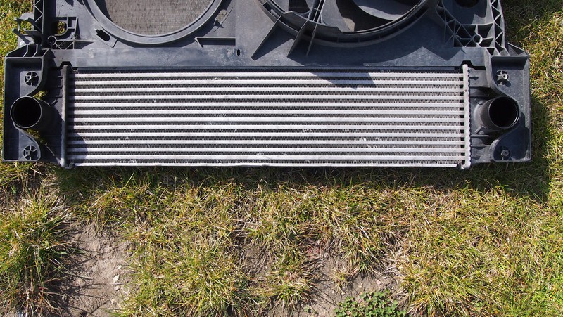 фото №7, Корпус радиатора wody 2.5 dci master вентилятор