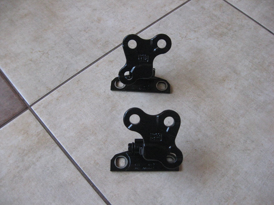 фото №2, Петли дверь - левая - перед - задняя - volvo v60 !!