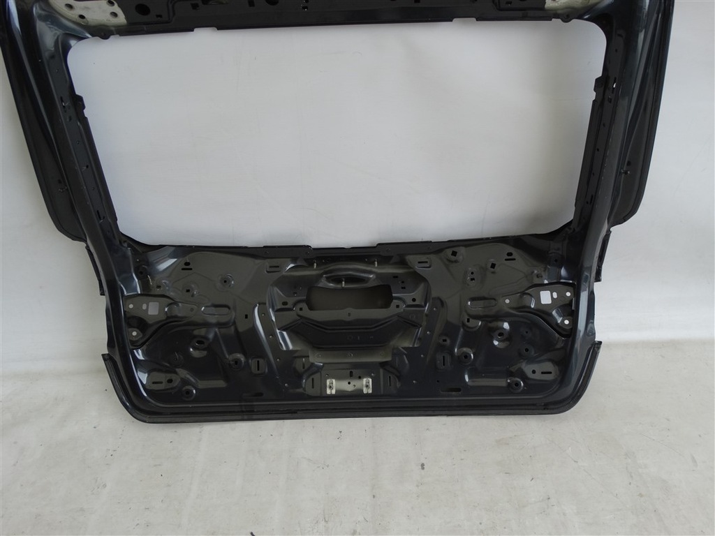 фото №8, Кришка багажника багажника audi a4 b9 8w9 kombi оригінал