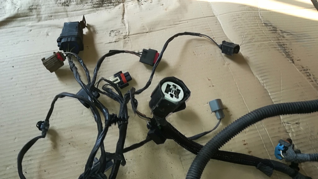 Voyager lancia 2.8 crd 08-18r жгут поперечина перед в Украине