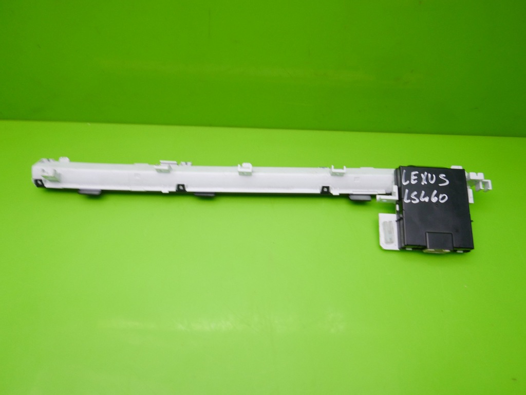 фото №5, Освещение лампа панели правая lexus ls460l 12-17
