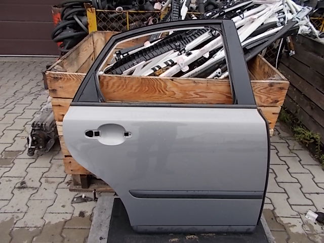 фото №1, Volvo s40 2 ii 04r- дверь правое задние задняя 462-46