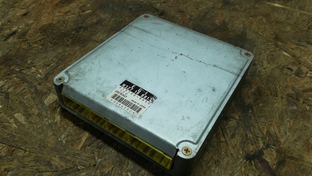 Купити Mazda rx-7 бортовий комп'ютер блок керування n3z718881 079700-865