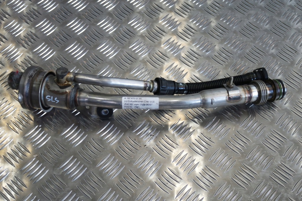 фото №1, Заливна горловина пального бензин mercedes sls w197 a1974700720