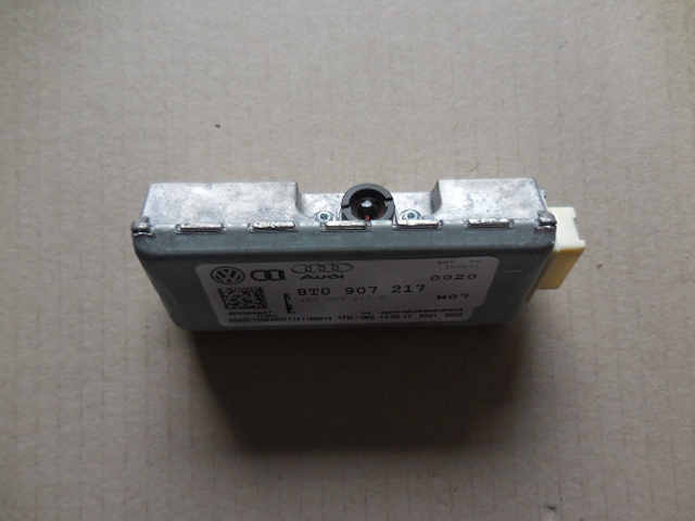 Купити Audi a4 b8 a5 камера асистент перед 8t0907217