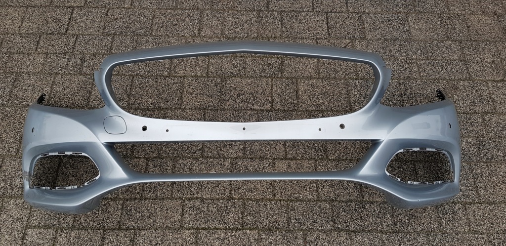 Купити C klasa w205 бампер перед оригінал b066