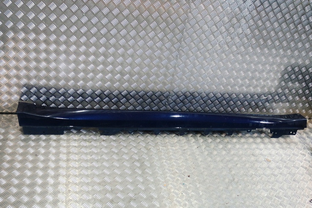 фото №1, Права молдинг поріг поріг bmw m4 f82 8054292
