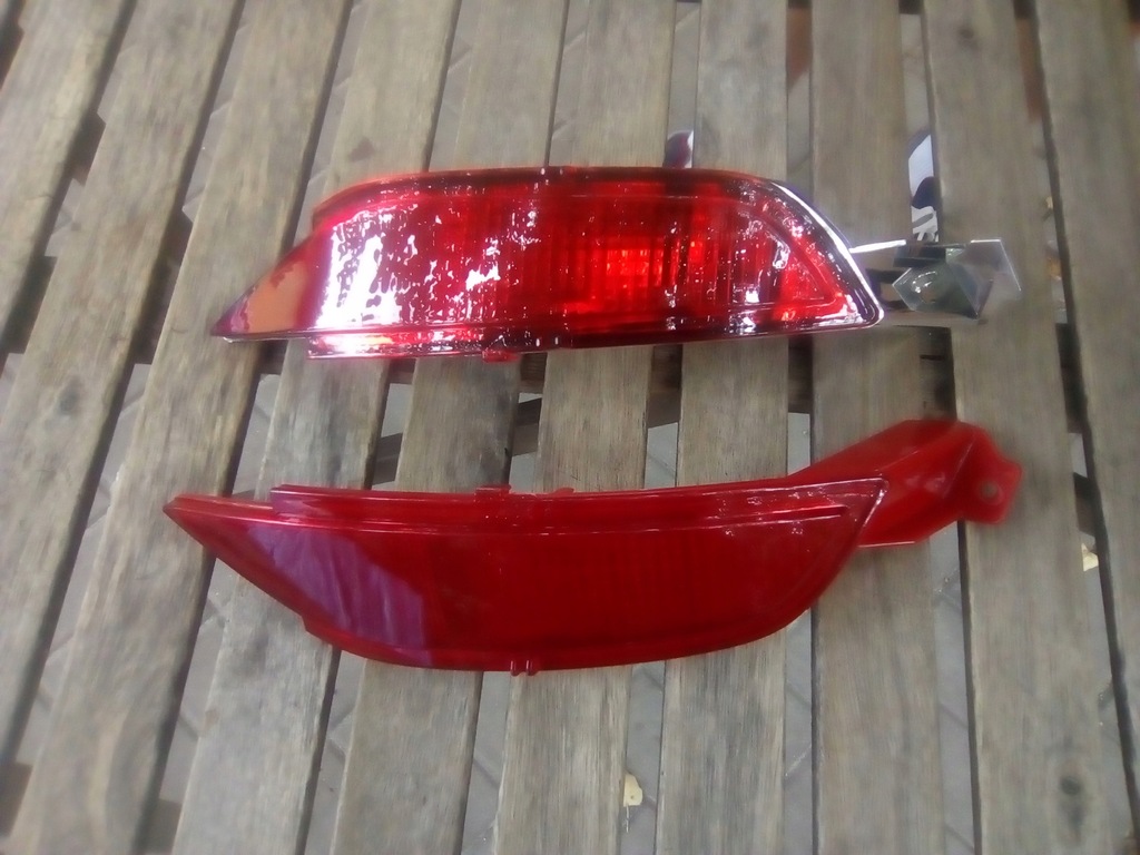 фото №1, Ford fiesta mk6 2008 - отражатель задняя