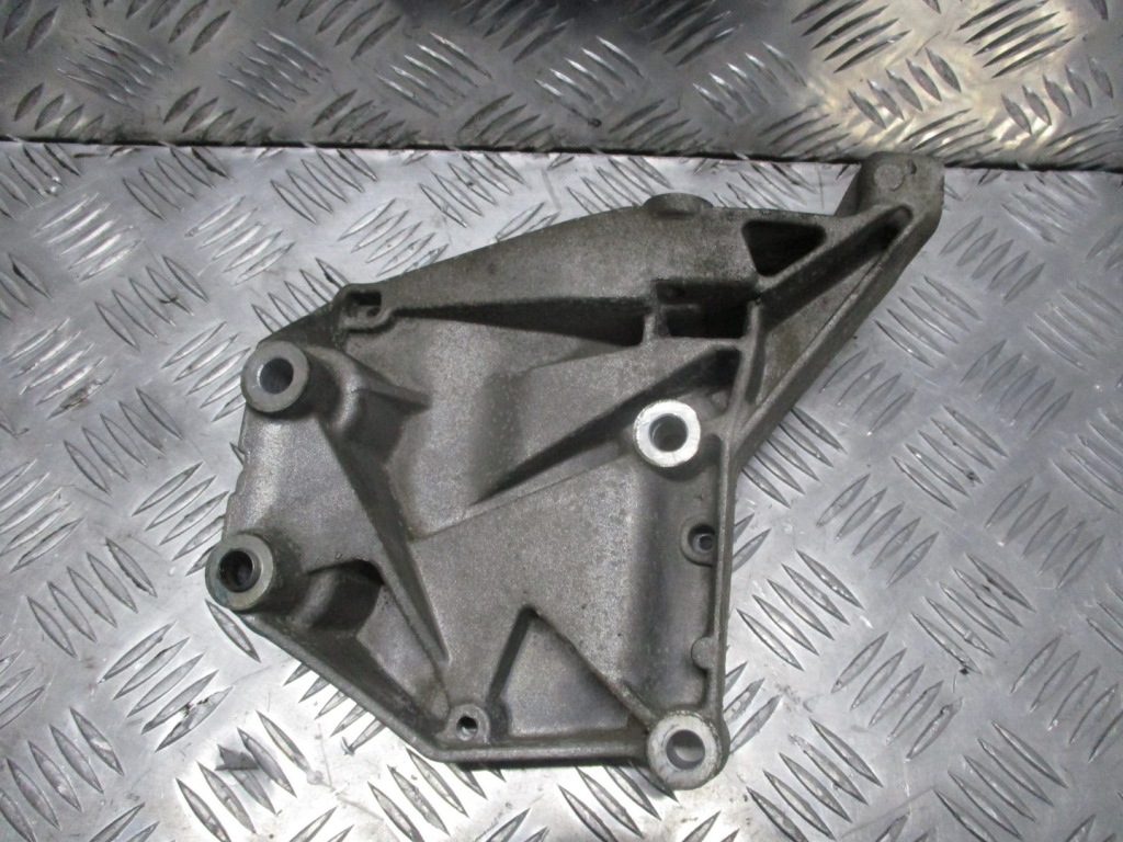 Купити Кронштейн alfa romeo giulietta 2,0jtd