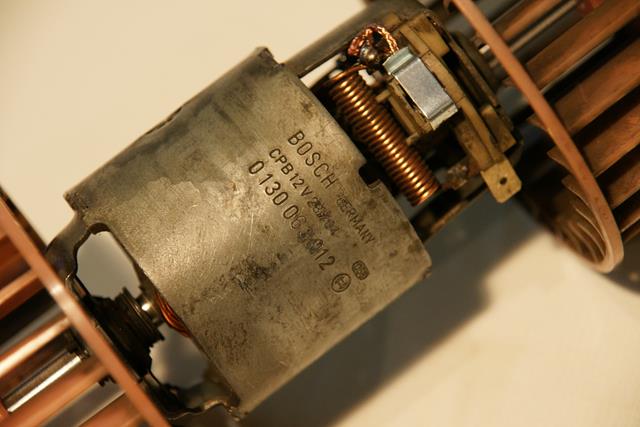 Usługa восстановление воздуходувка вентилятор bmw 5 e12 0130063012 łódź европа Недорого