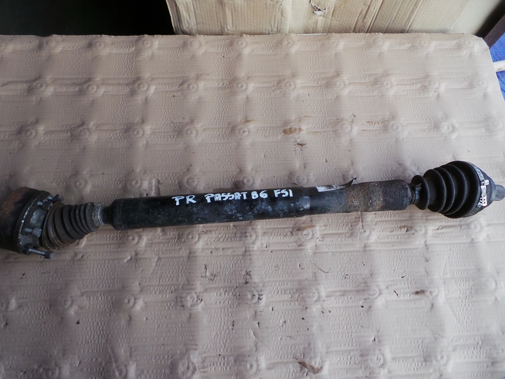 Купить Приводной вал правый  vw passat b6 1.6fsi седан