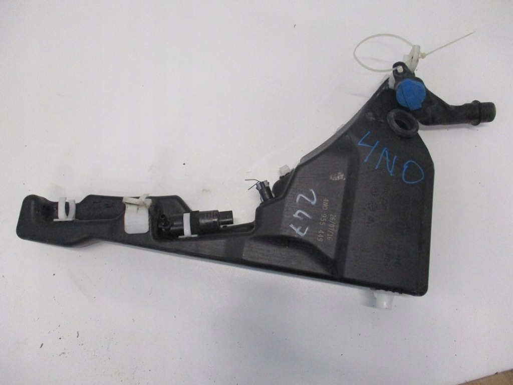 фото №1, Бак омивача audi a8 4n0