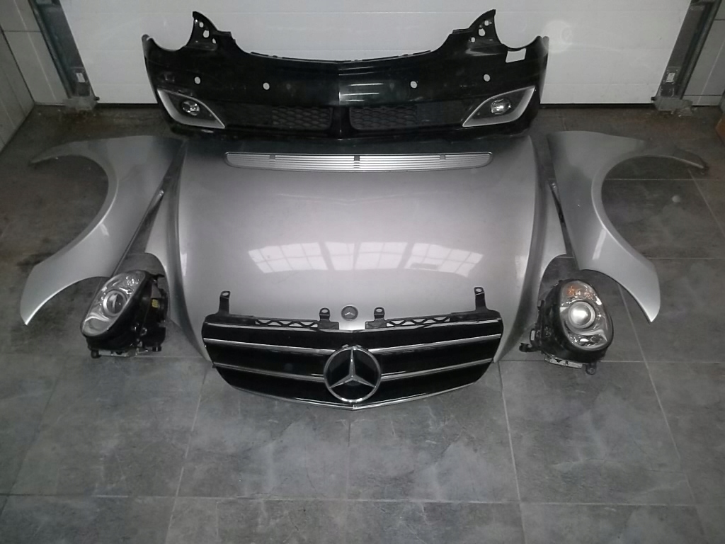 фото №1, Mercedes r klasa 251 w251 бампер kompletny перед