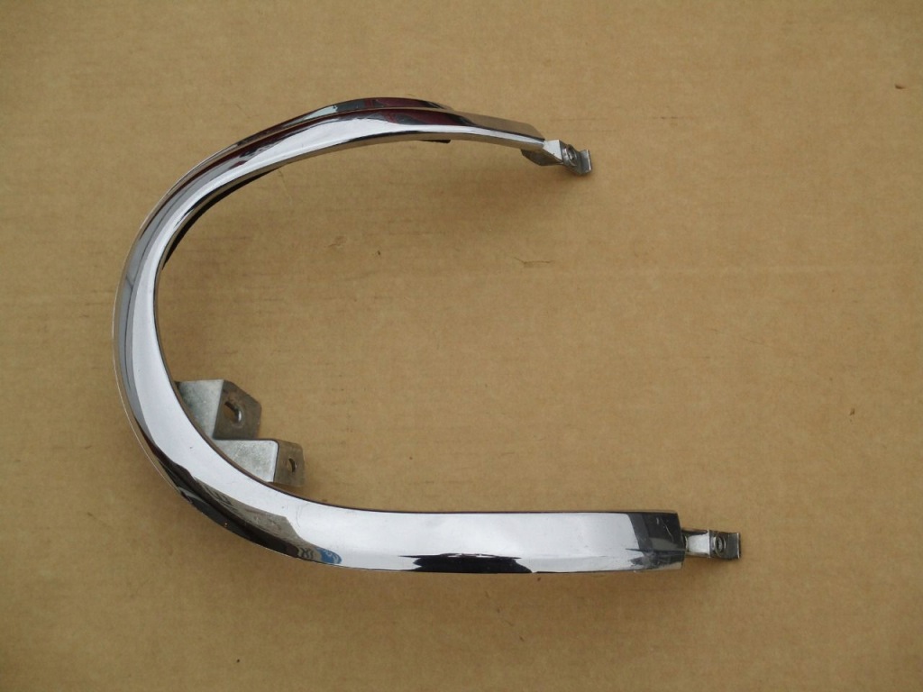 фото №1, Ford explorer 96- хром решітка правий