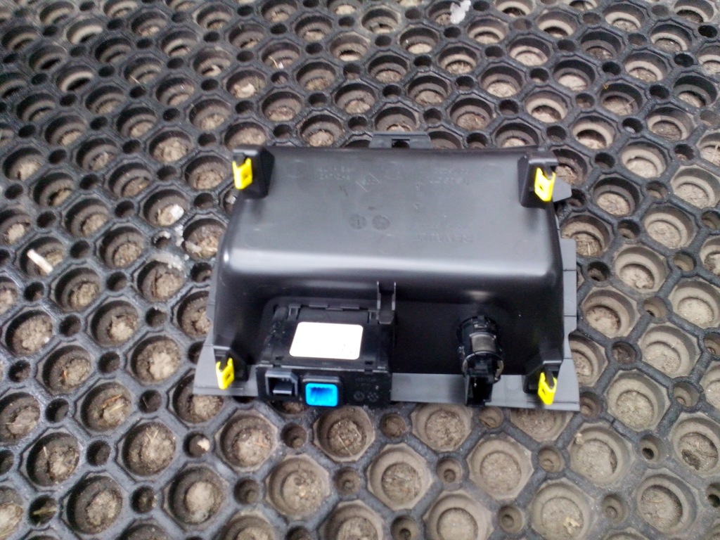 фото №2, Бардачок полка aux renault kadjar