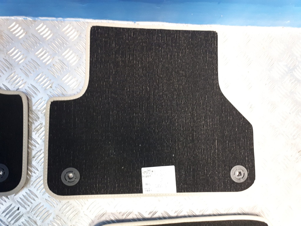 фото №8, Коврики велюровые комплект audi a5 sp 8w0864450b