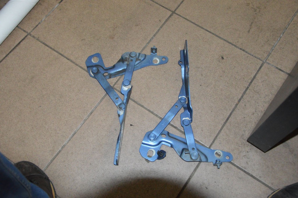 фото №1, Петлі капот комплект dodge caliber