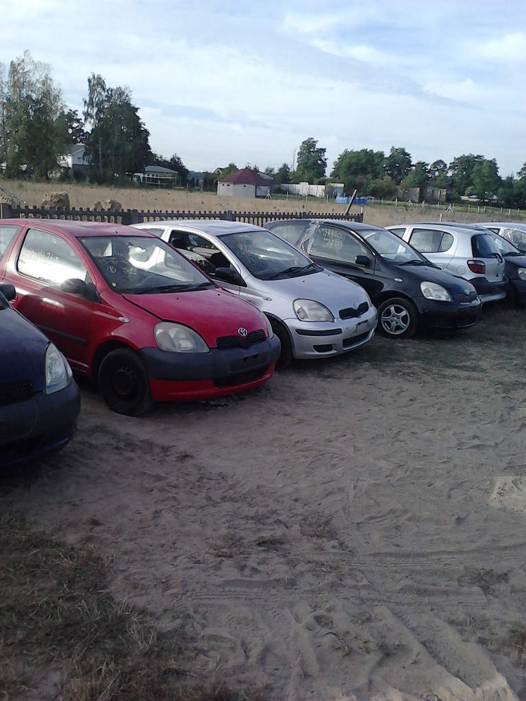 фото №10, Toyota yaris verso молдинг кровельная правая прокладка крыша