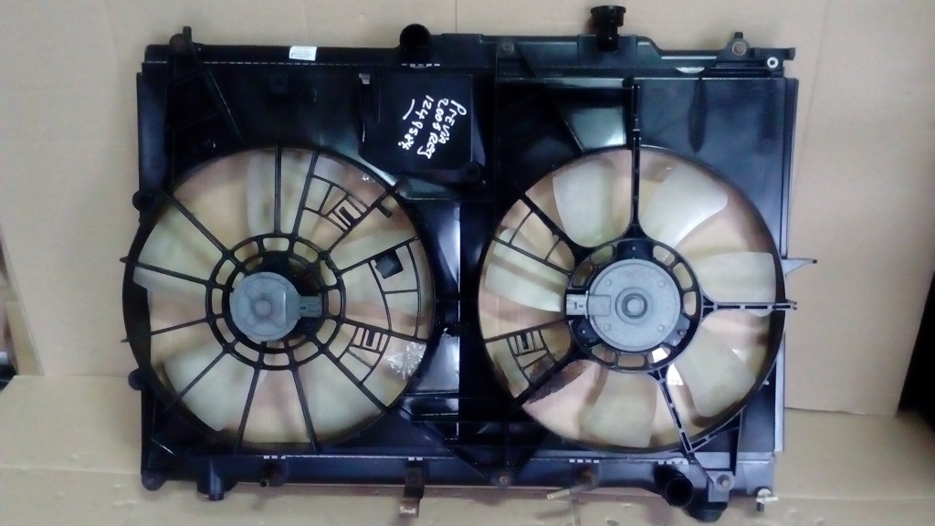 Купить Радиатор вентиляторы toyota previa 2.4i at 00-06