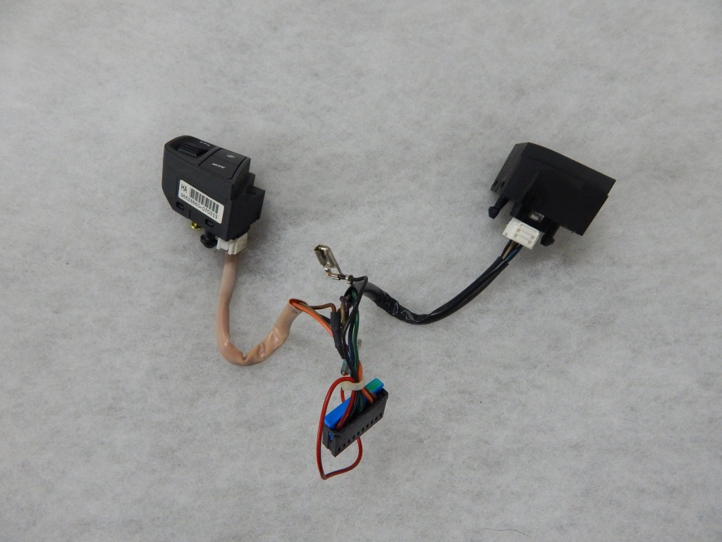 фото №5, Opel antara - кнопки мультифункція + шланг