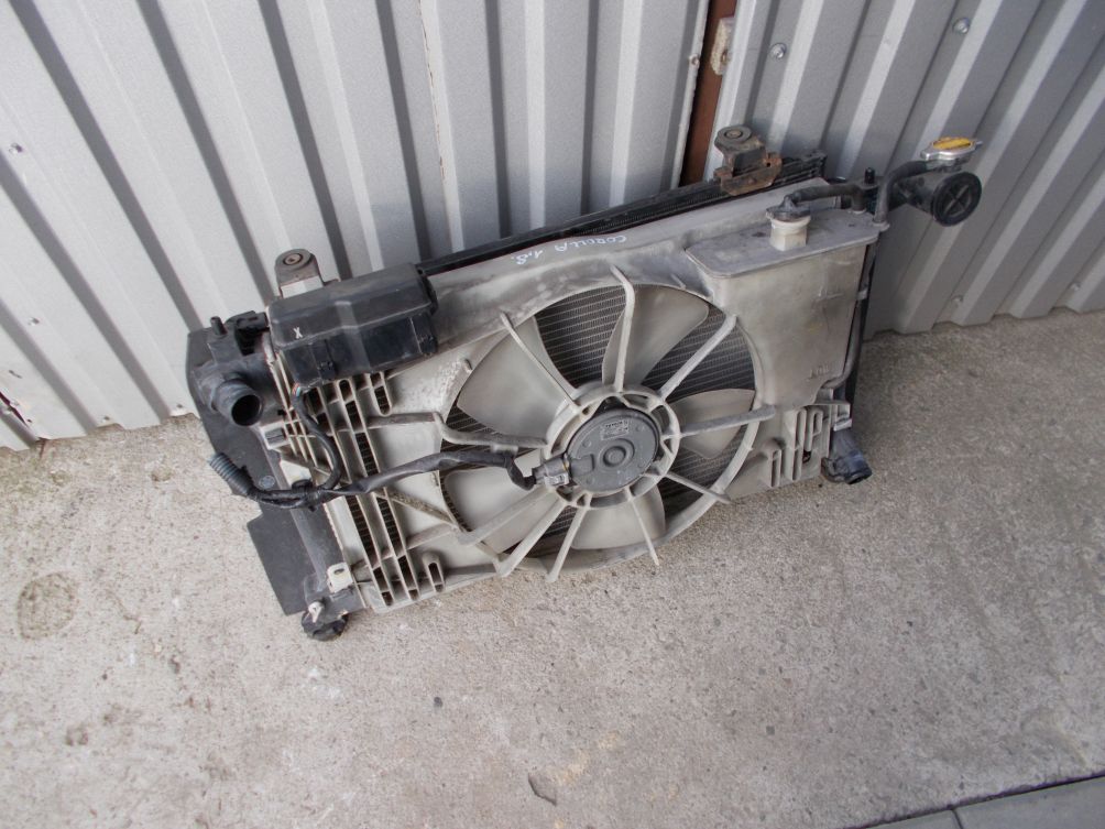 фото №4, Радиатор вентилятор toyota corolla verso 1.8 04-