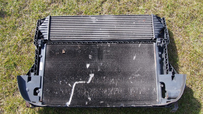 фото №13, Корпус радиатора wody 2.5 dci master вентилятор