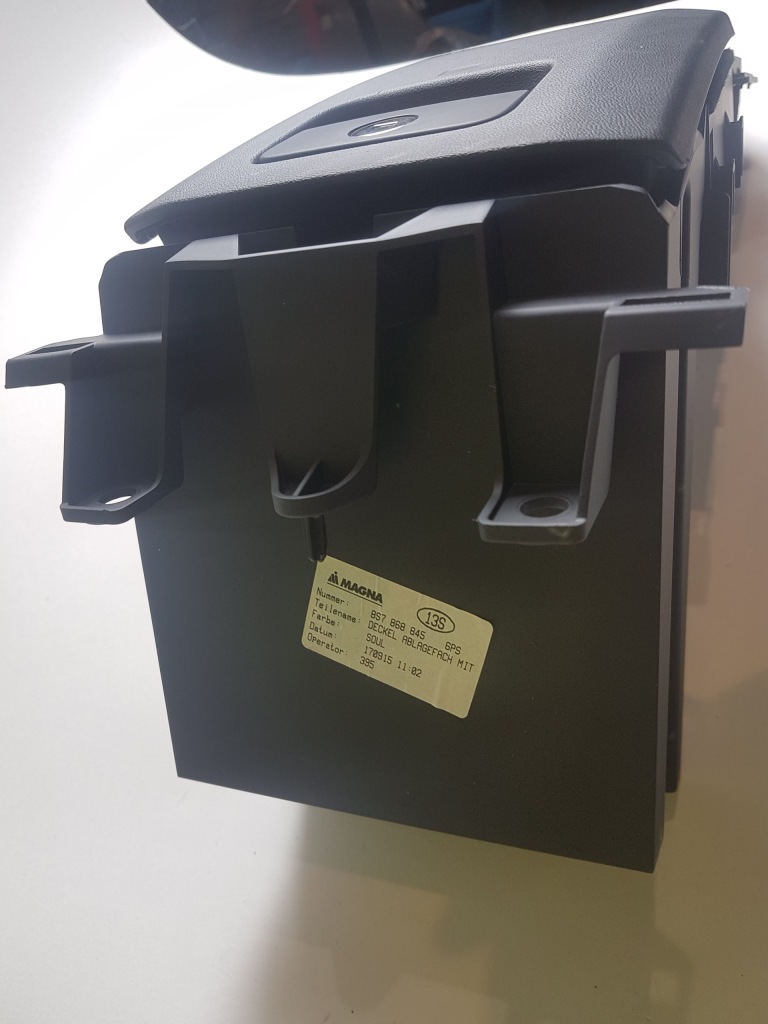 Audi tt 8s кабріолет  бардачок задній 8s7868845 Доставка