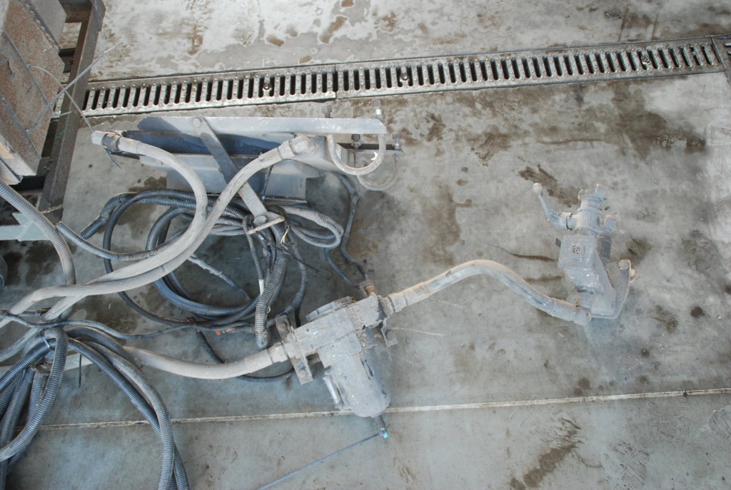 Генератор компрессор подвеска задний  wał iveco daily Недорого