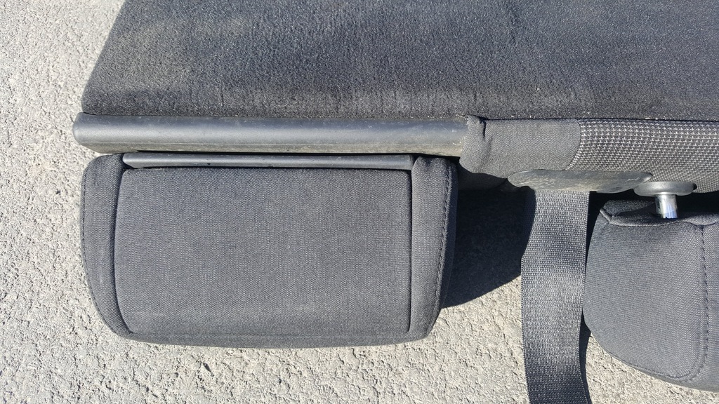 фото №8, Заднє сидіння задня задня підголівники bmw 5 e61 2004r. чорний матеріал оригінальний номер